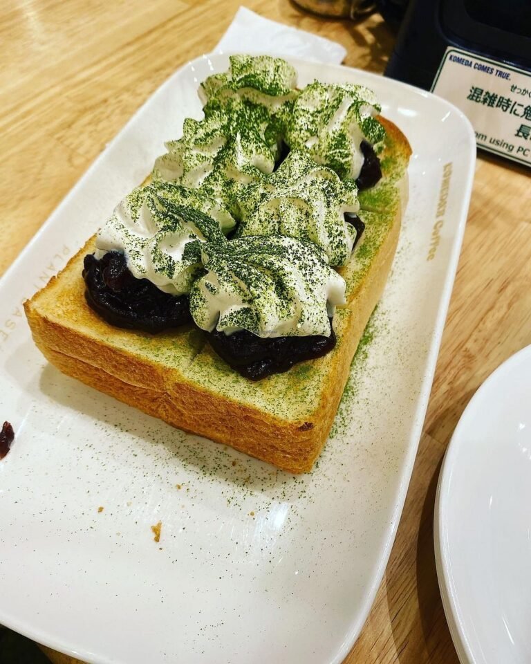 hcmp214618 1743476 768x960